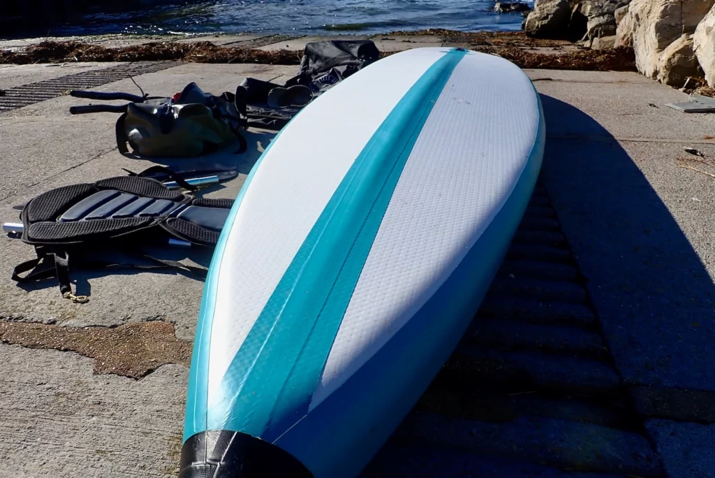 Sandbanks Style V-shape hull