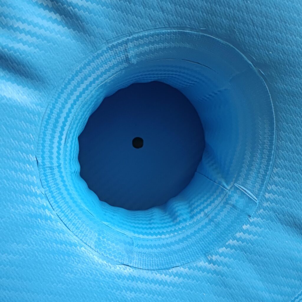 Source Factory OEM ODM Wholesale Qingdao Lucieneo Inflatable Floating Water Hammock Lake Snake with Mesh