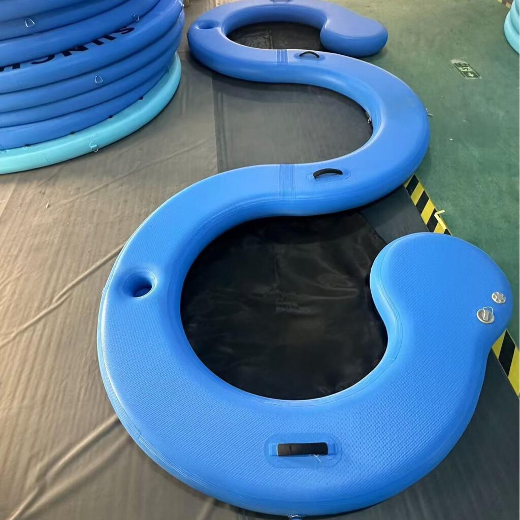 Source Factory OEM ODM Wholesale Qingdao Lucieneo Inflatable Floating Water Hammock Lake Snake with Mesh
