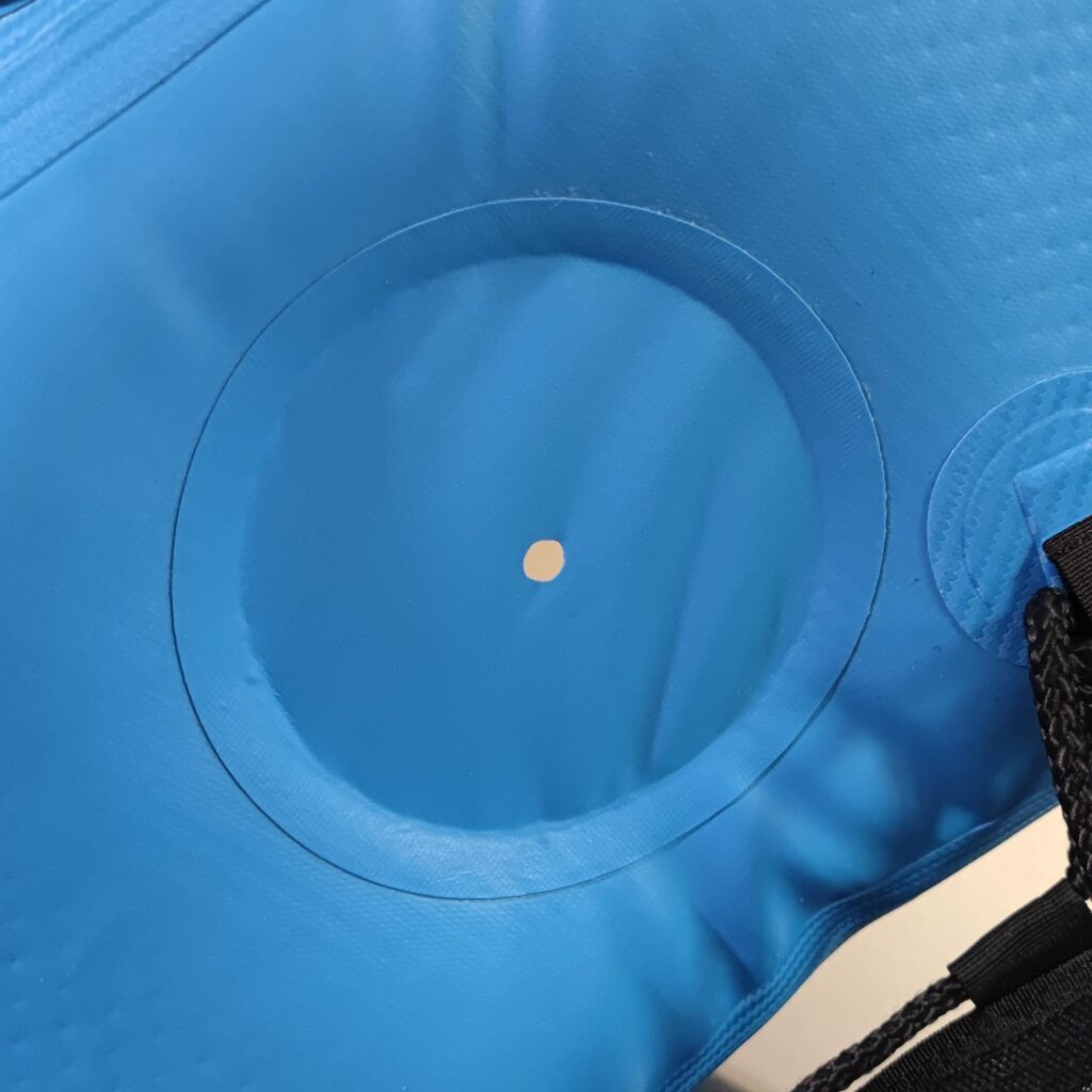 Source Factory OEM ODM Wholesale Qingdao Lucieneo Inflatable Floating Water Hammock Lake Snake with Mesh