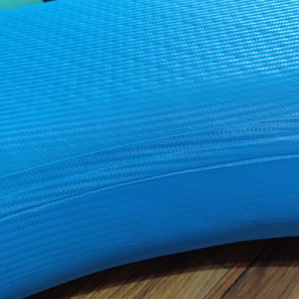 Source Factory OEM ODM Wholesale Qingdao Lucieneo Inflatable Floating Water Hammock Lake Snake with Mesh